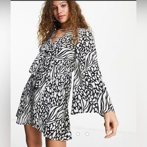 Topshop Black White Fairy Size 4  Knot Front Mini Dress Flutter Sleeves Party